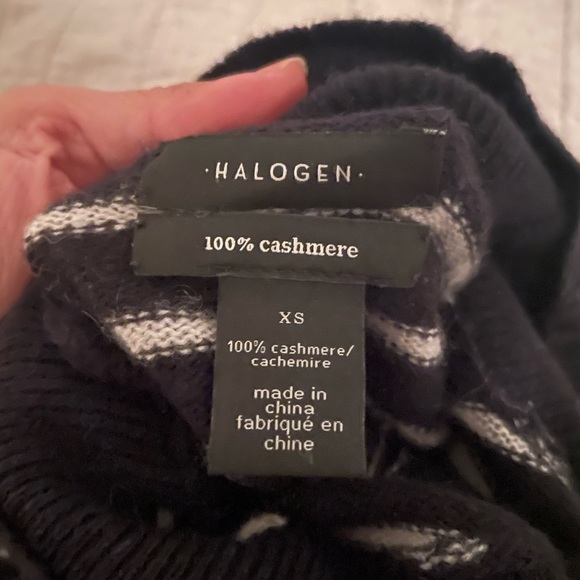 Cashmere turtleneck sweater - Picture 2 of 5